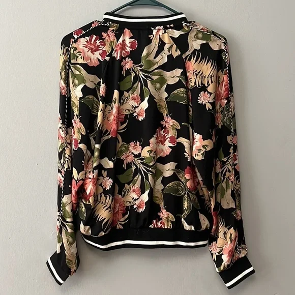 FLORAL Light Jacket - Picture 3 of 3
